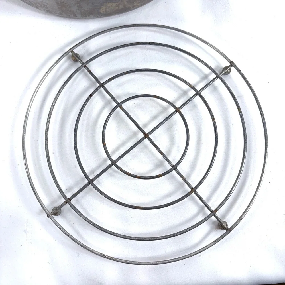Wagner Ware Dutch Oven Silver Magnalite 4248-P Cast Aluminum with Lid and Trivet